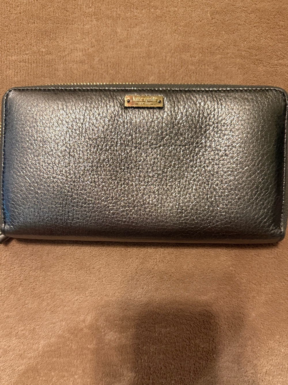 kate spade Metallic Black Zip Around Wallet. NEW Never used.